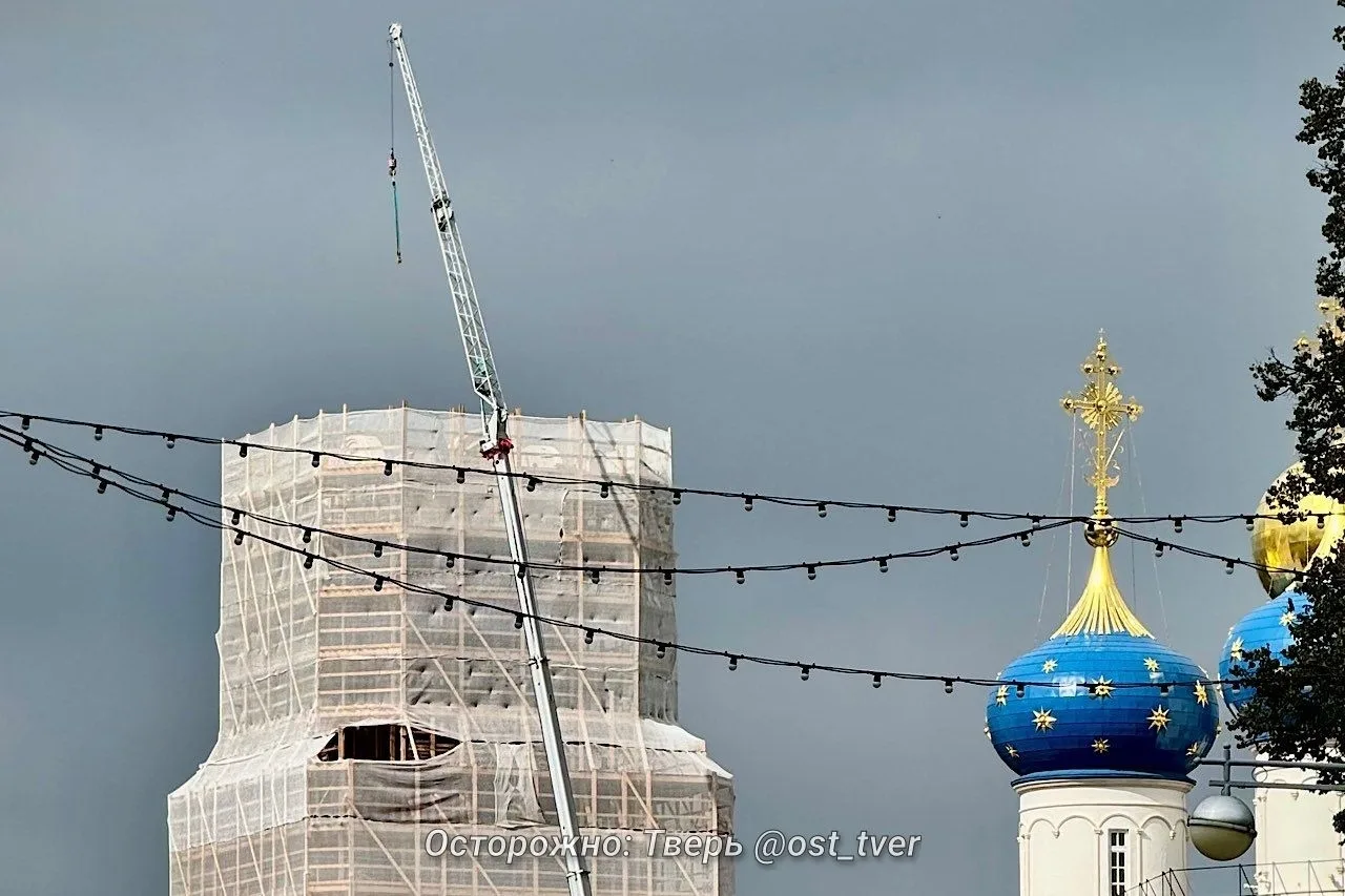 🛐 Купол и 600-килограммовый крест установят на колокольню Спасо-Преображенского собора...