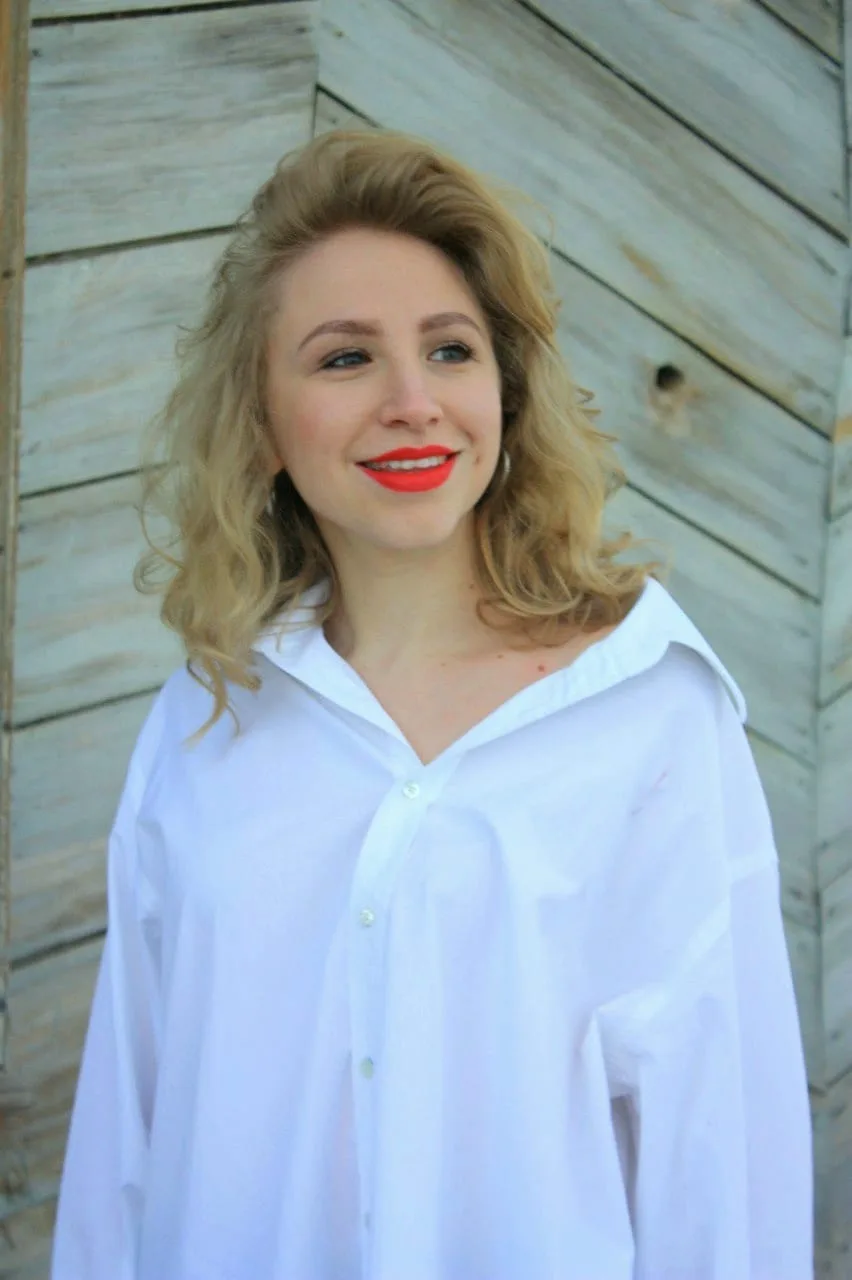 КОТЛЫЙБЫЗ!

Бүген Әтнә театры артисты Зөһрә Мөхәммәтгалиеваның туган көне.

Зөһрәне ихлас күңелдән к