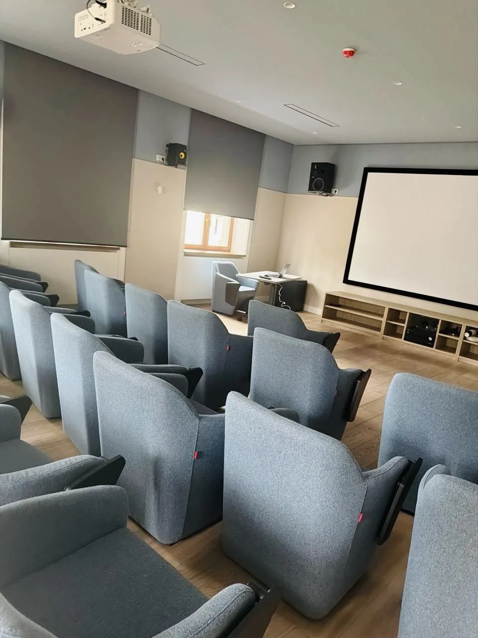 🎬 КИНОКЛУБ ДЛЯ ВЗРОСЛЫХ: 16 сентября открытие нового сезона