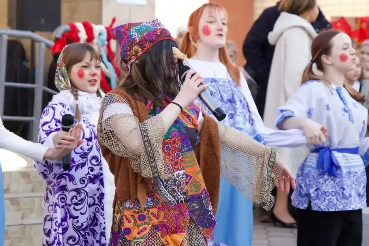 🌞ЭХ, МАСЛЕНИЦА! Весело, задорно и познавательно прошла Масленица в нашей 20 школе! 🌞 Масленица – это