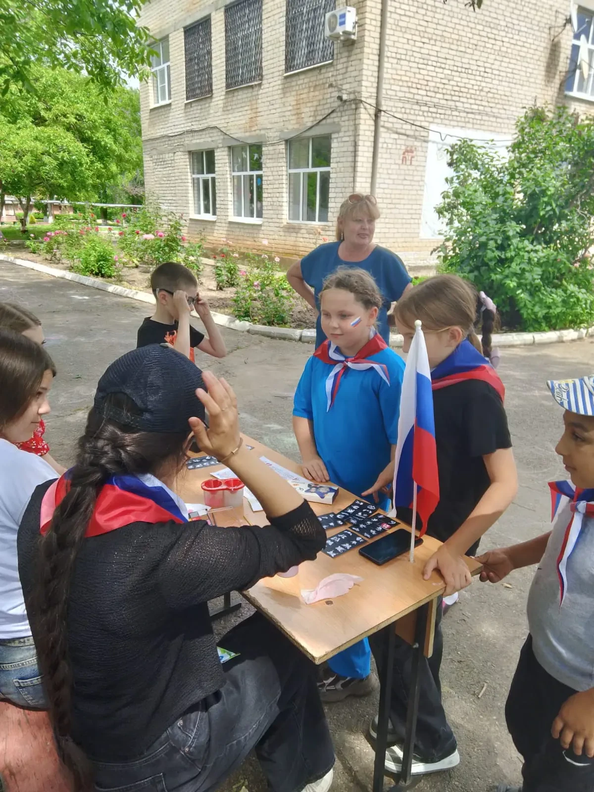 С целью формирования нравственно-патриотических чувств у детей через традиции, любовь к Родине, к ро