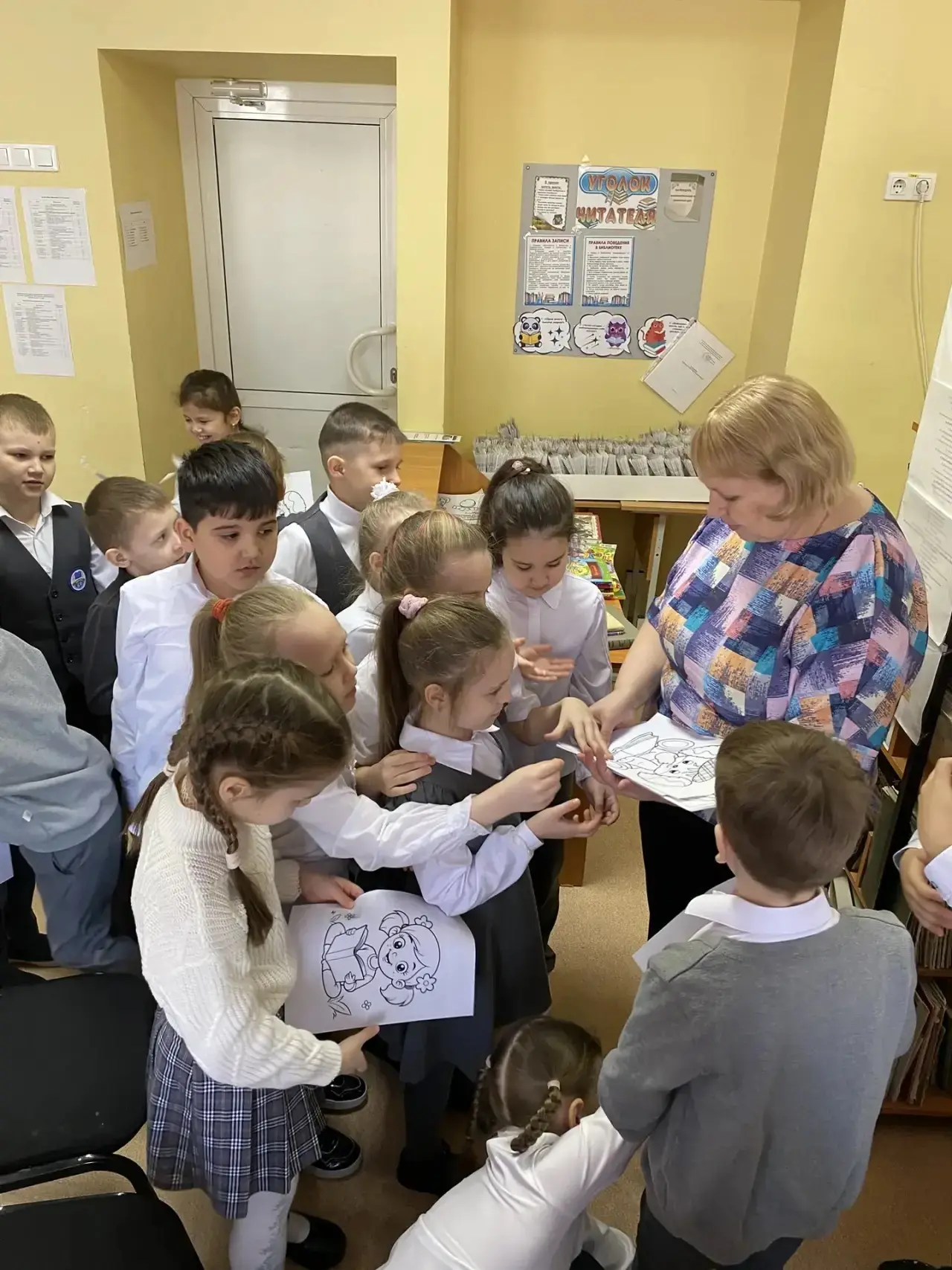 📚Первое знакомство с книжным домом!   🎒26 февраля в нашей библиотеке было особенно многолюдно и весе