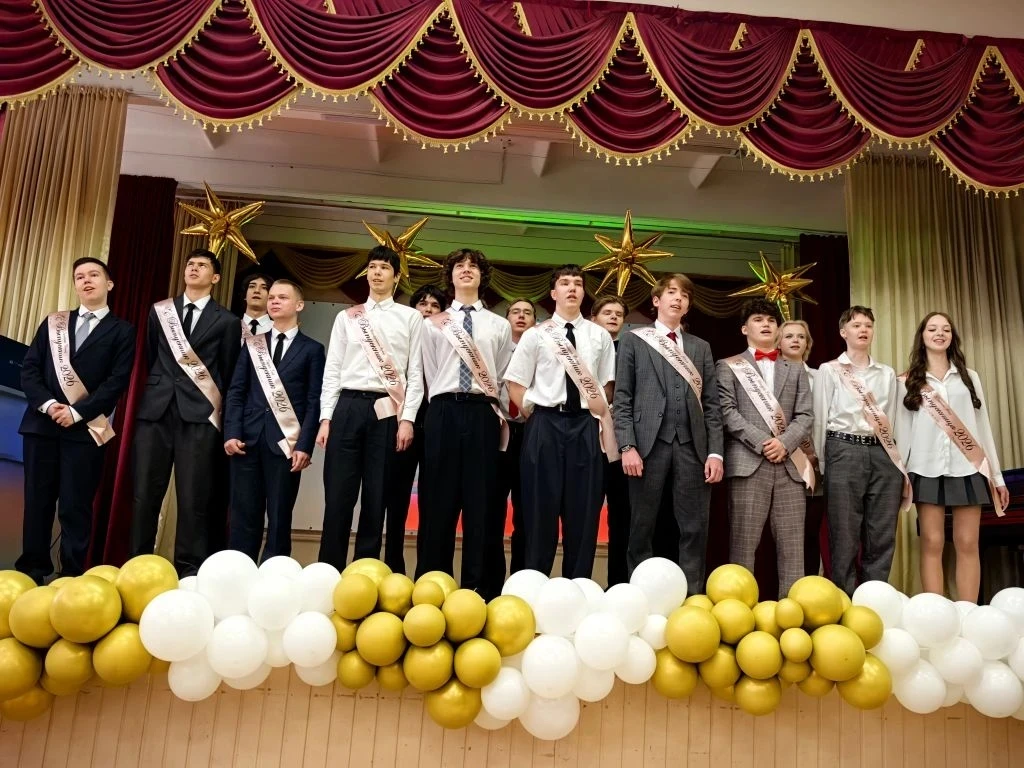 ✨26 мая 2026 года в нашей школе прозвенел последний звонок для выпускников 11-х и 9-х классов. Этот 