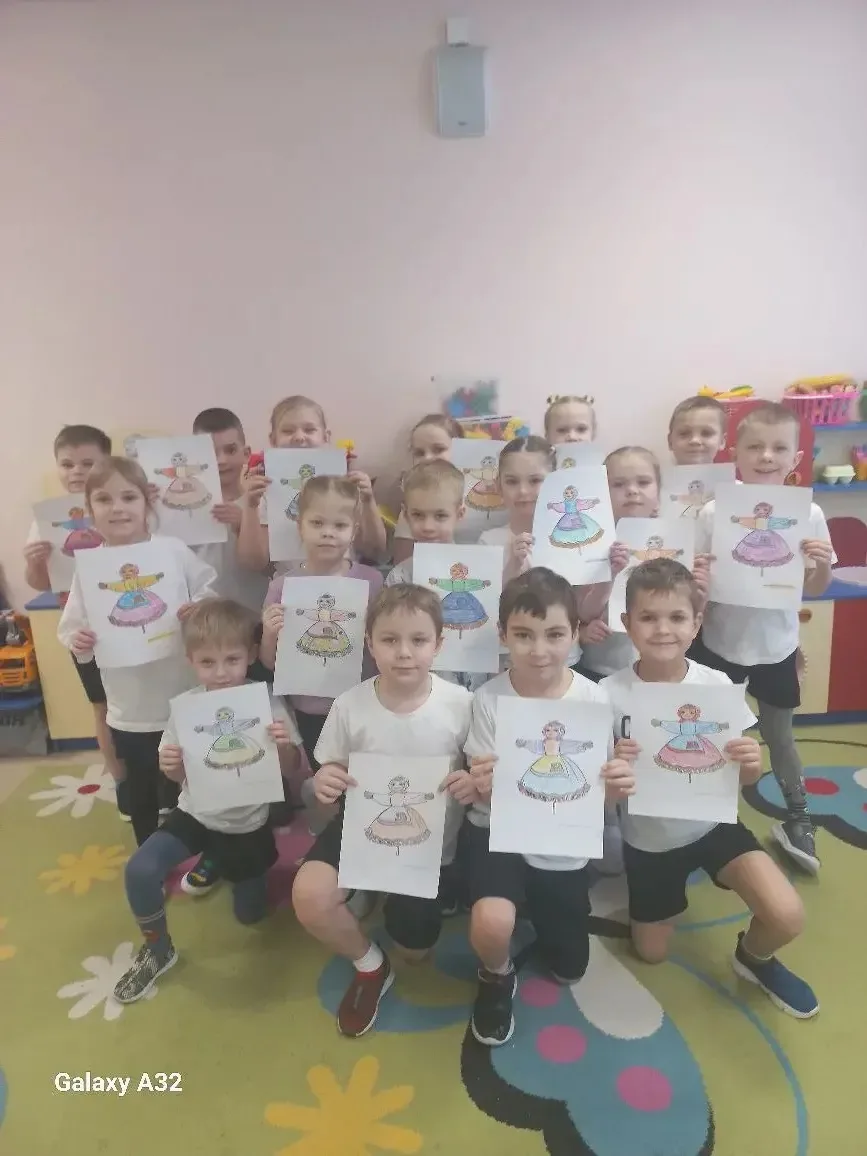 Наступила масленичная неделя. Воспитанники групп «Чебурашка» и «Белочка» ДО «Семицветик» окунулись в