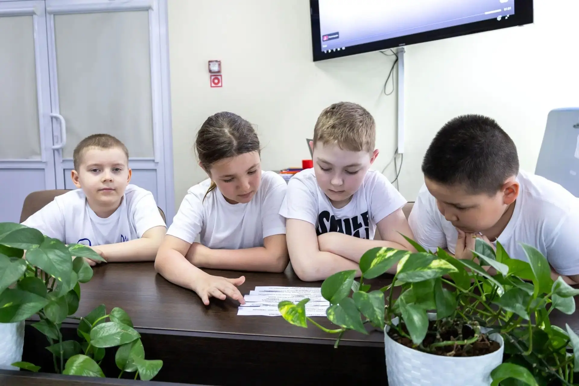 ЮНАРМИЯ: СЛУЖИТЬ ДОБРУ И РОДИНЕ  На смене «Содружество Орлят России: Лаборатория открытий» прошло те