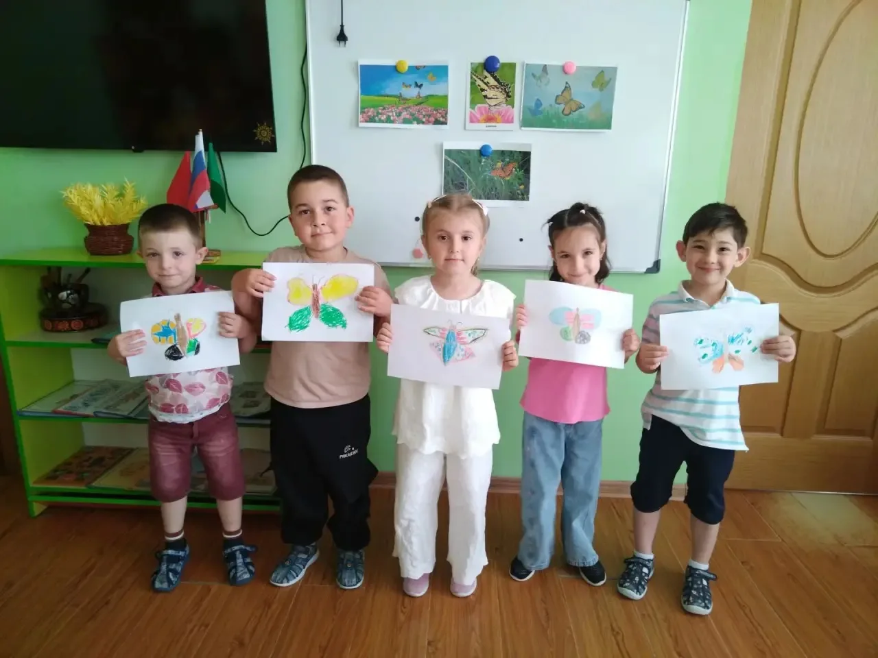 🦋 🌞Лето в самом разгаре, а значит, вокруг нас порхает множество красивых насекомых. Сегодня в сред