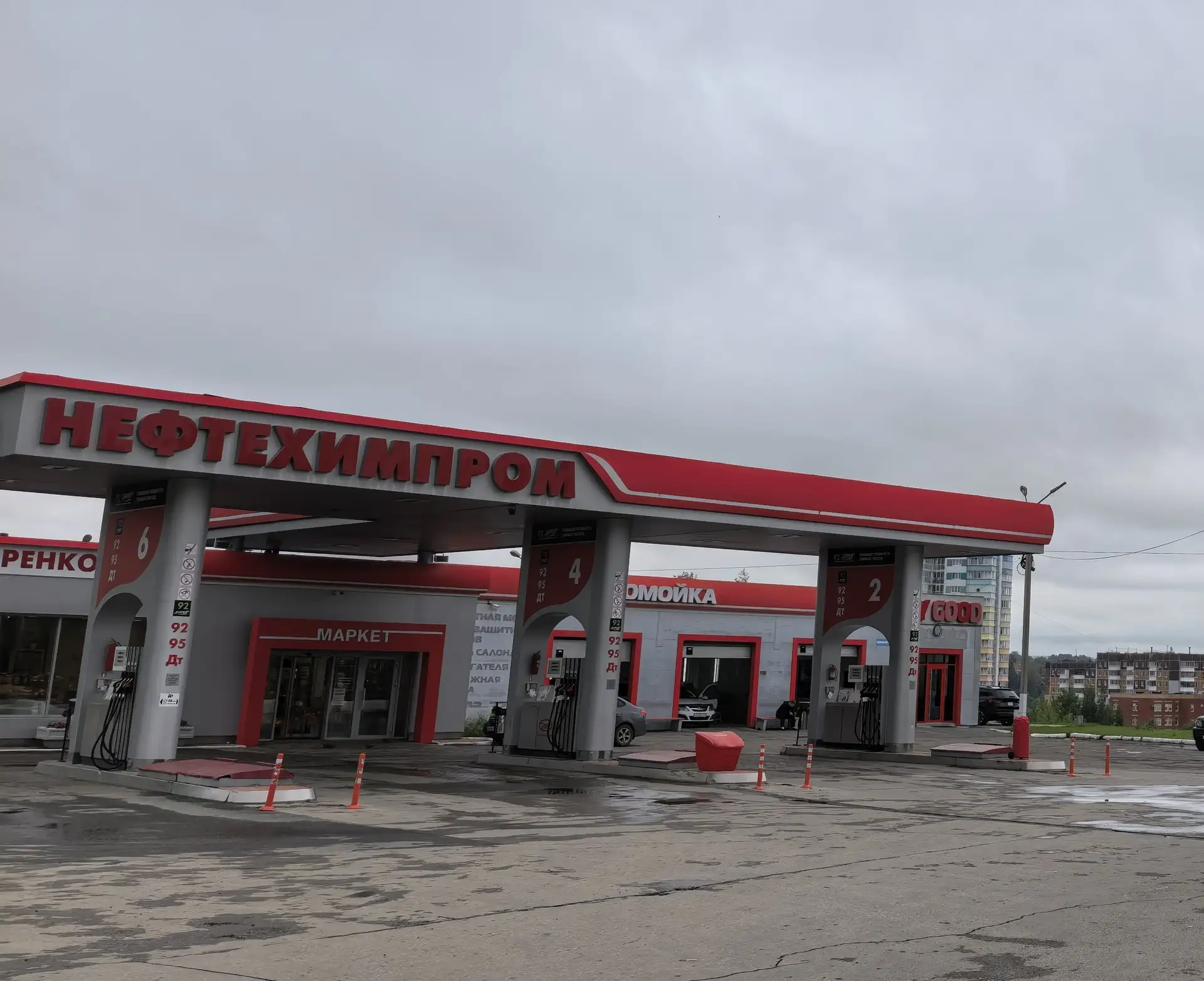 АЗС «Нефтехимпром» прекратили отпуск топлива в канистры в Прикамье