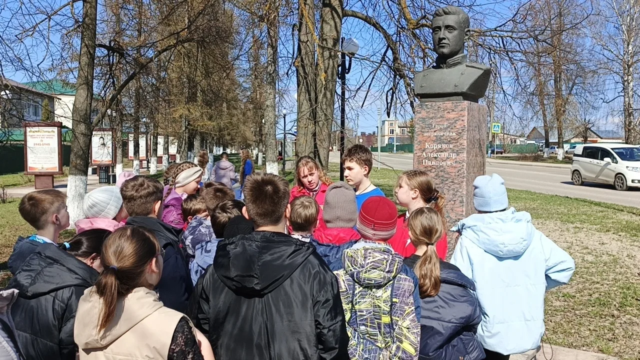 День памяти жертв геноцида советского народа.  Этот день посвящен сохранению памяти о миллионах мирн
