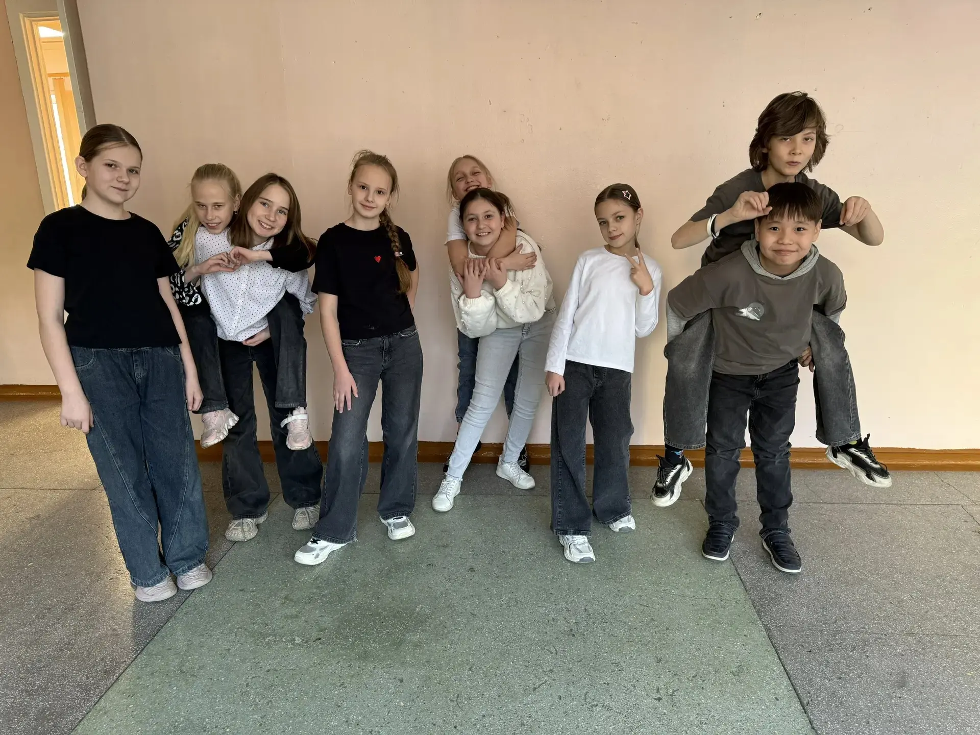 День джинсов - яркий, свободный, комфортный👖😍 Именно так прошел первый тематический день этого полуг