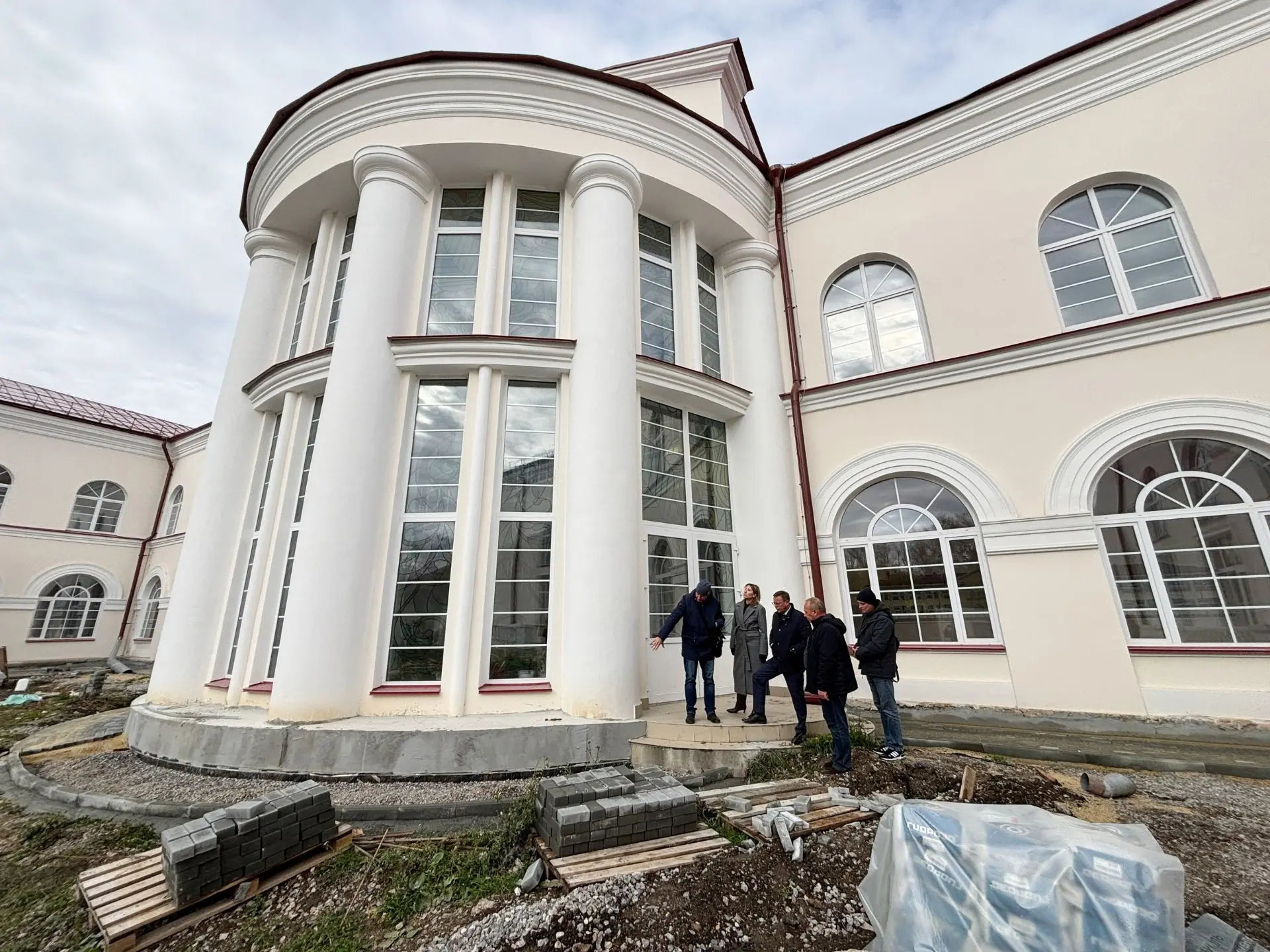В Каменске продолжается реконструкция Детского культурного центра