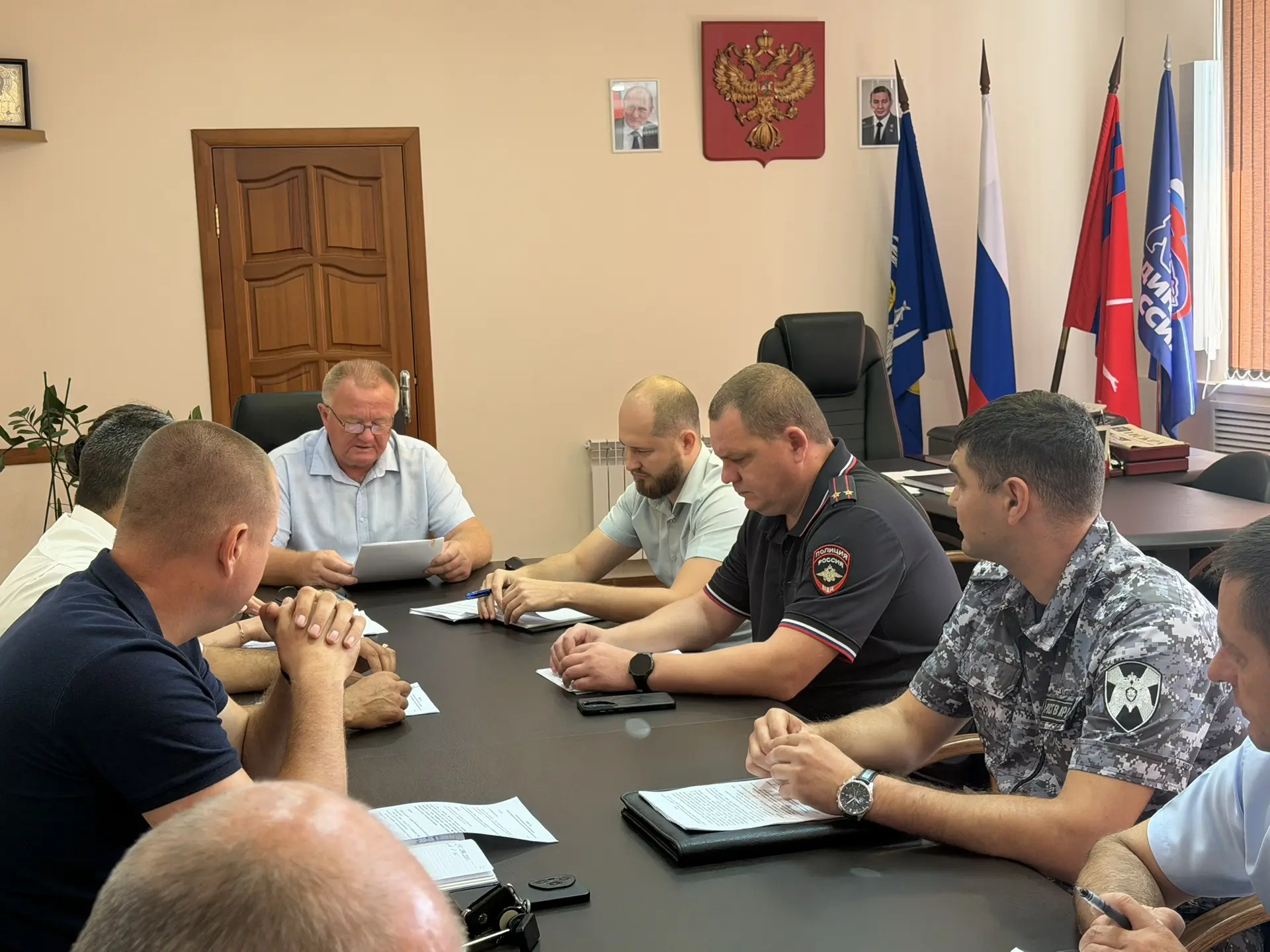 В Котельниковском районе обсудили антитеррористическую защищённость социальных и промыш...