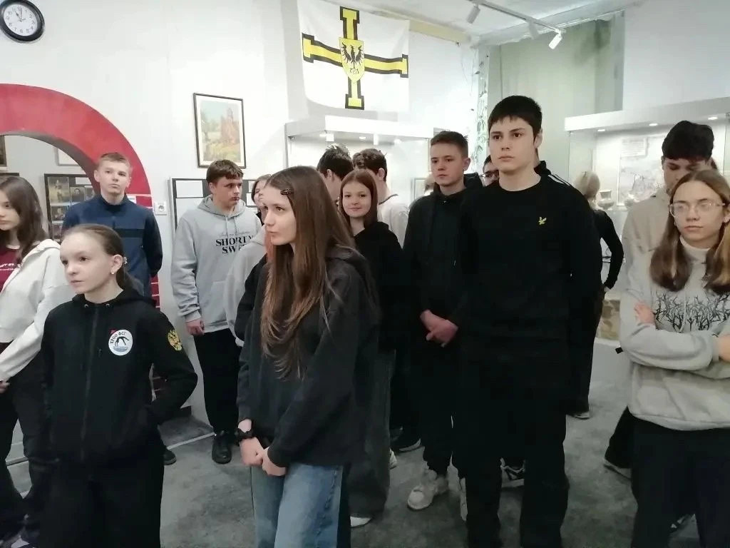 🎖️Поездка по местам боевой славы  30 апреля учащиеся 8-х классов посетили экскурсию по историческим 