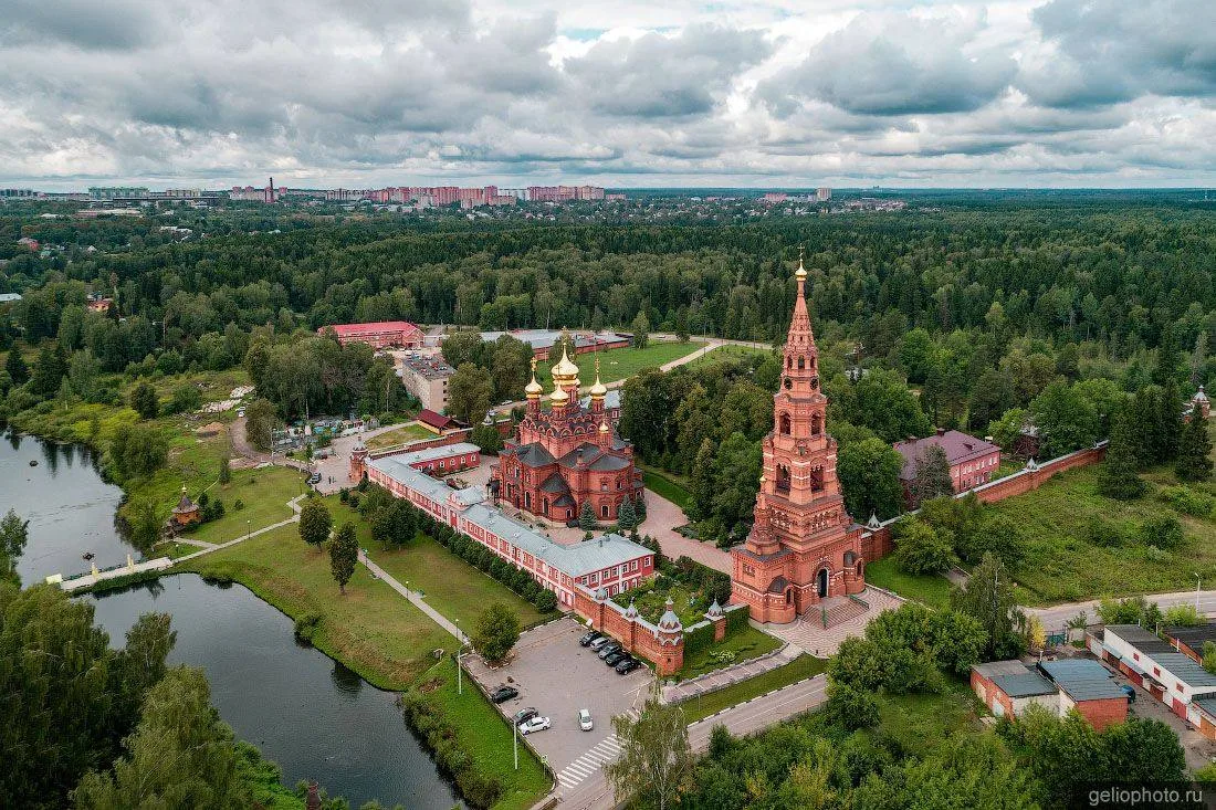 🏛 Гефсиманский Черниговский скит
#СергиевПосад

📌 Главным элементом архитектурного ансамбля скита 