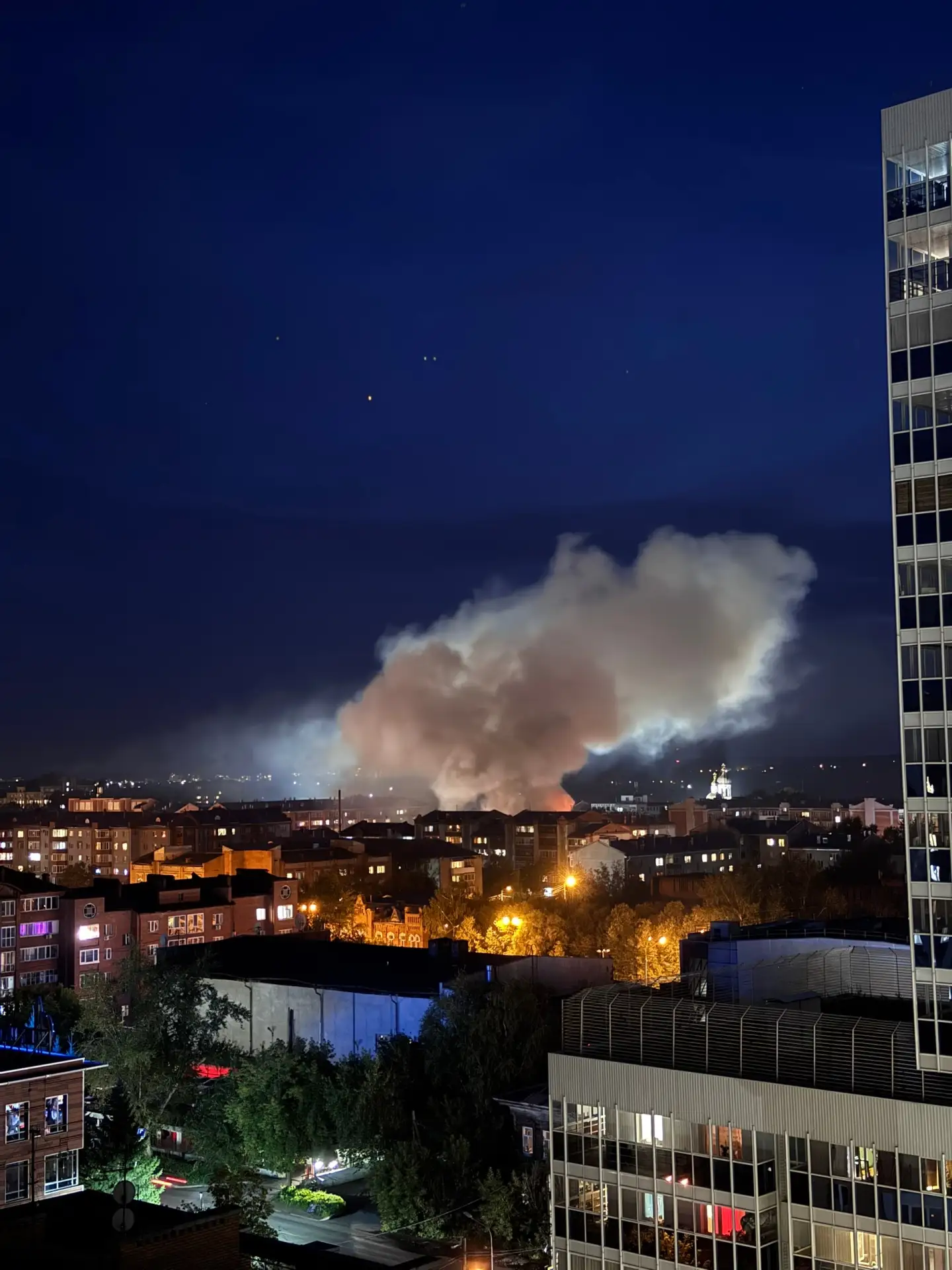 🗣️от Подписчика: Что-то сильно горит в районе «Центрального рынка»