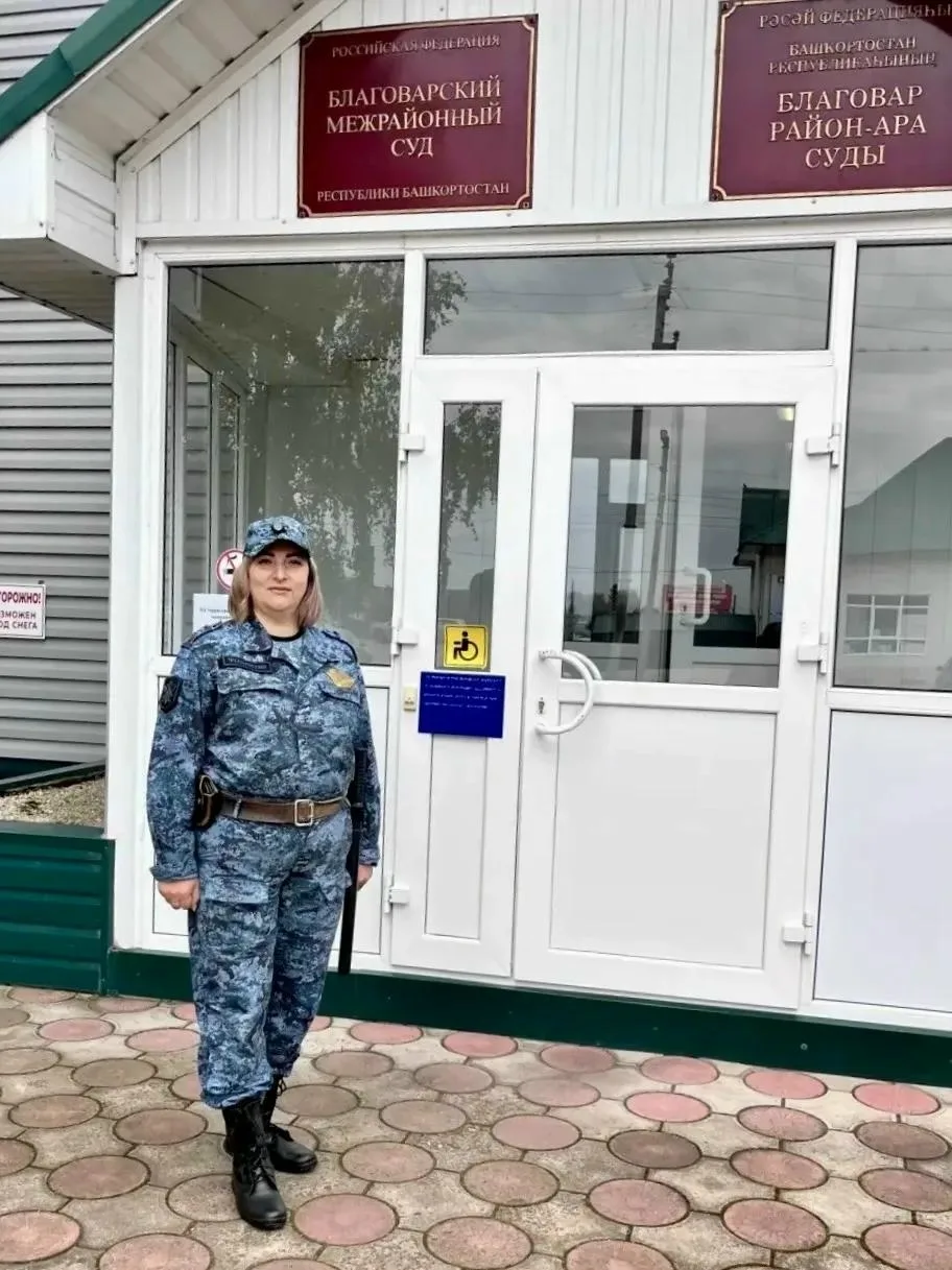 🙏 Счет шел на минуты: судебный пристав спасла прохожего в Башкирии