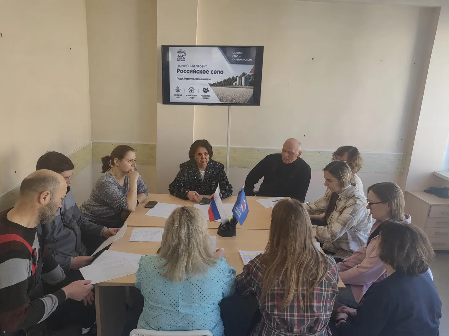 Провела рабочую встречу с предпринимателями Балашихи, заинтересованными в развитии прое...