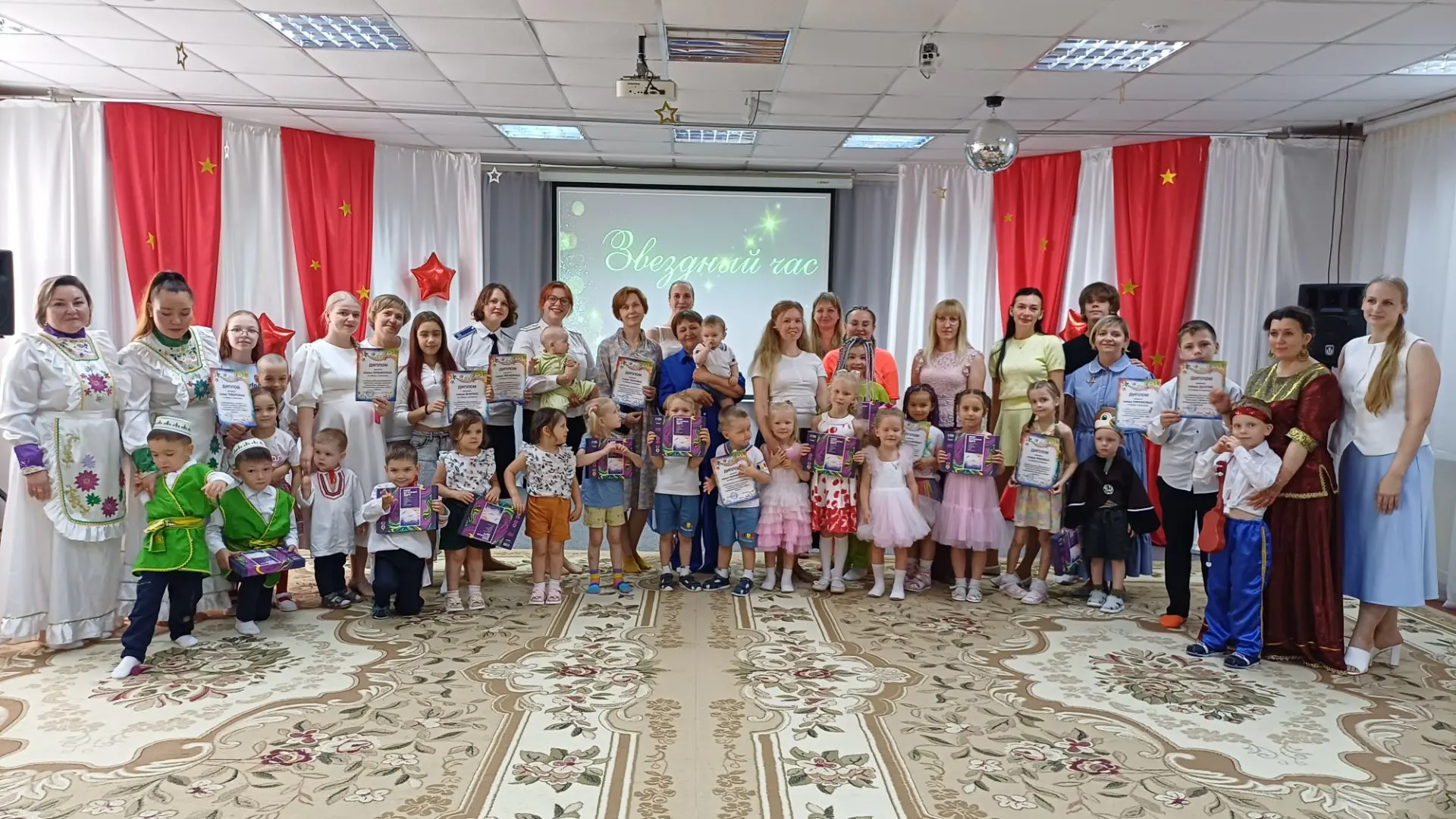 🎉 Сегодня, 8 июля, в честь Дня семьи любви и верности в нашем детском саду прошёл фестиваль семейны