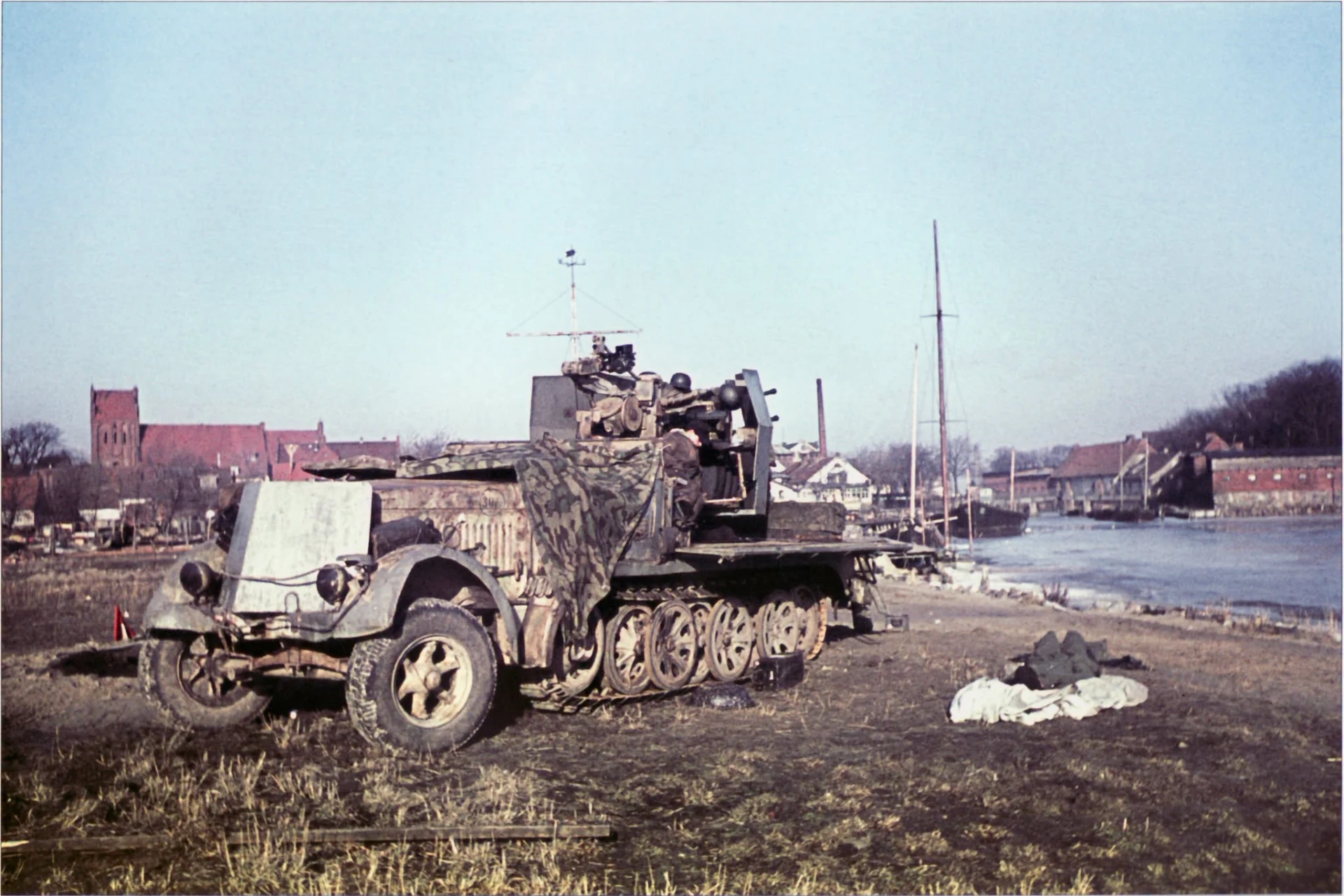 Sd.kfz.7/1 была одной из наиболее распространенных ЗСУ в немецкой армии. Шасси 8-тонног...