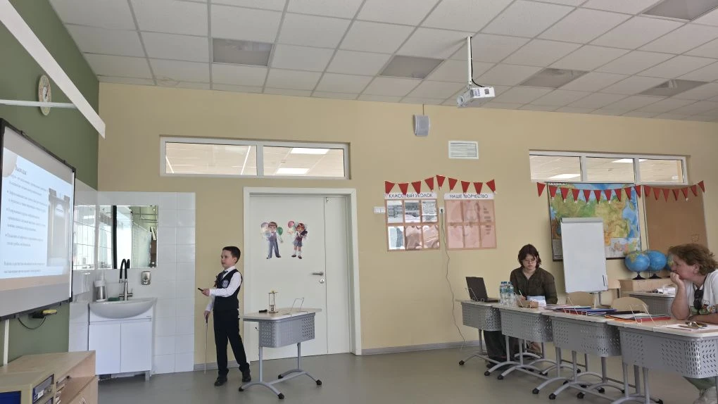 Защита научно-исследовательских работ во 2 «А» математическом классе прошла на высоком уровне. Ребят