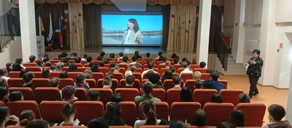 💧 Чистая вода — это будущее! 💧  Сегодня, 24 марта, в рамках профориентационной работы ученики 9-10- 