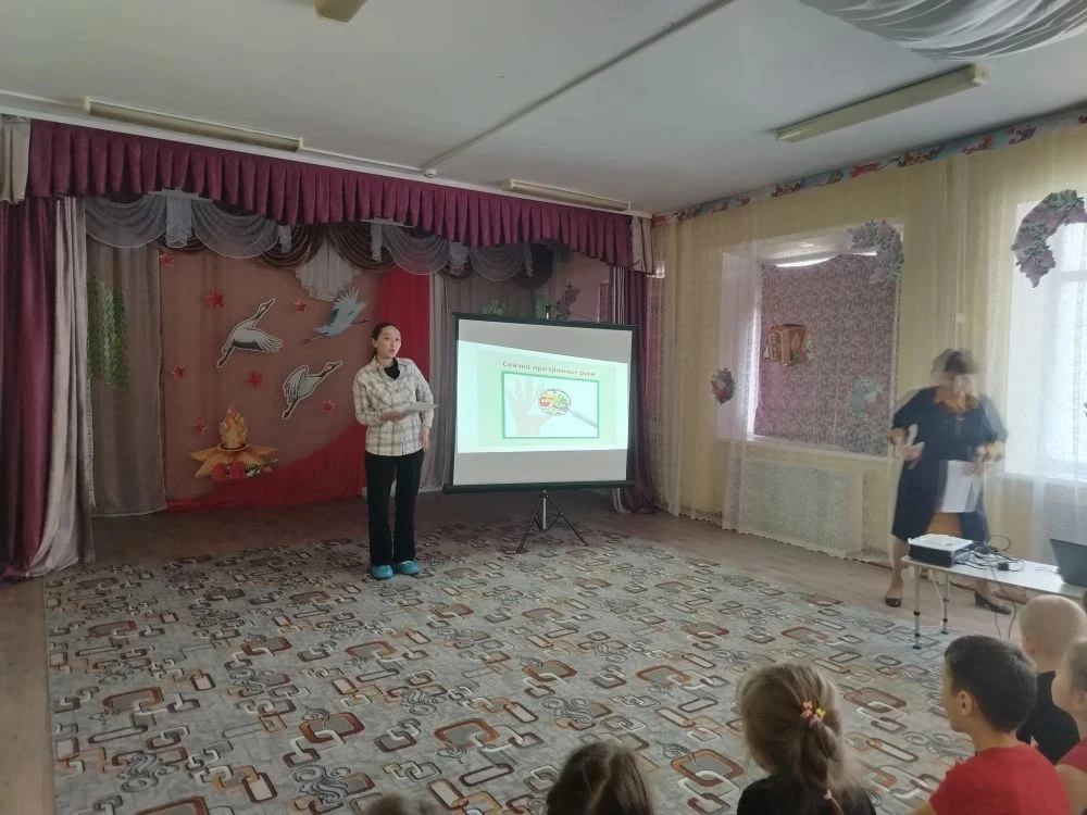 В нашем детском саду "Журавушка", в группе старшего возраста "Радуга", состоялась встре...