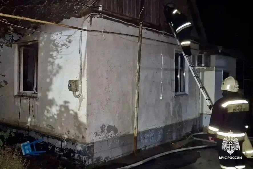🔥 Три человека пострадали при пожаре в Ставропольском крае