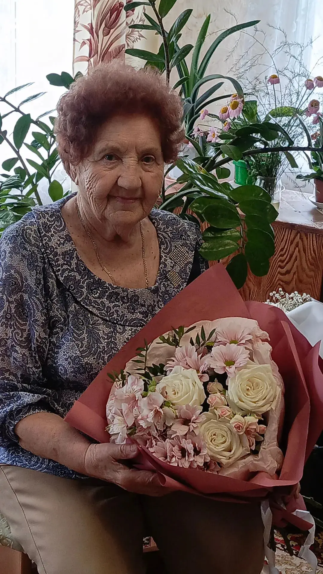 💞От всего сердца поздравляем с прекрасным юбилеем — 90-летием!

✨90 лет — это не просто цифра, это 