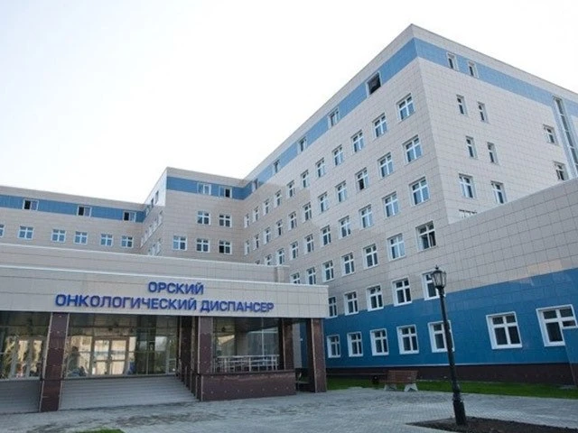 Жительница Орска умерла из-за забытой в брюшной полости салфетки. Родственники подали иск на 6 млн  