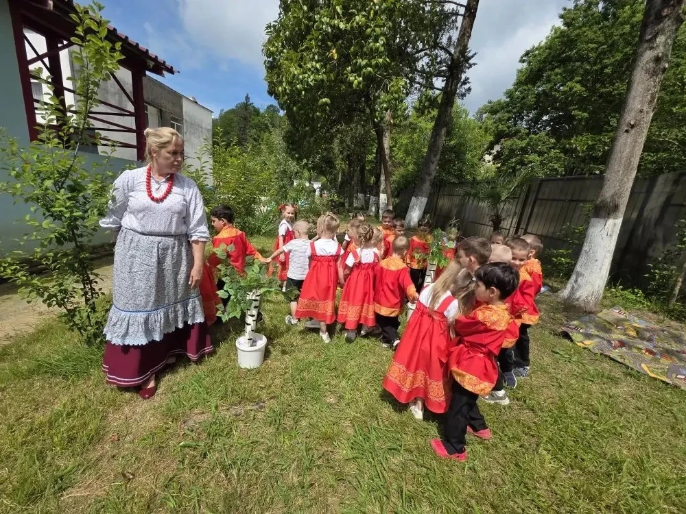 🌿В нашем детском саду прошёл светлый и радостный праздник — День Святой Троицы! Воспитанники познак