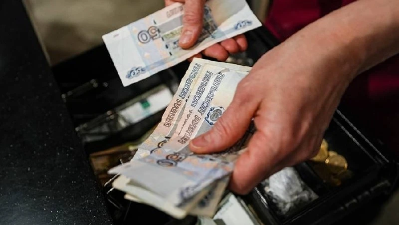 Самая высокооплачиваемая должность в кузбасской рознице — супервайзер: до 90 000 рублей  Аналитики и