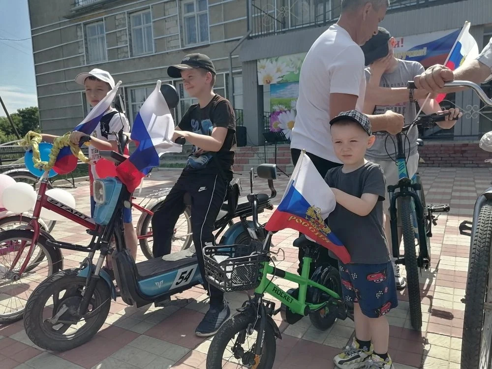 🚴‍♀️Велопробег, посвящённый Дню России🚴

Жители села и обучающиеся нашей школы приняли активное уч