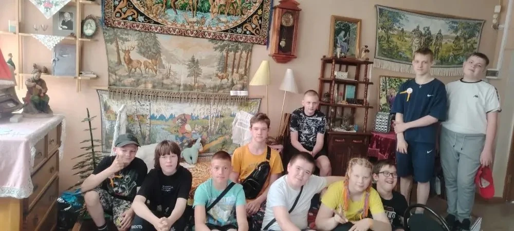 Сегодня, 10 июня, в нашем лагере дневного пребывания «Пламя» день был посвящён Дню дружбы 🔥👫

Вот 