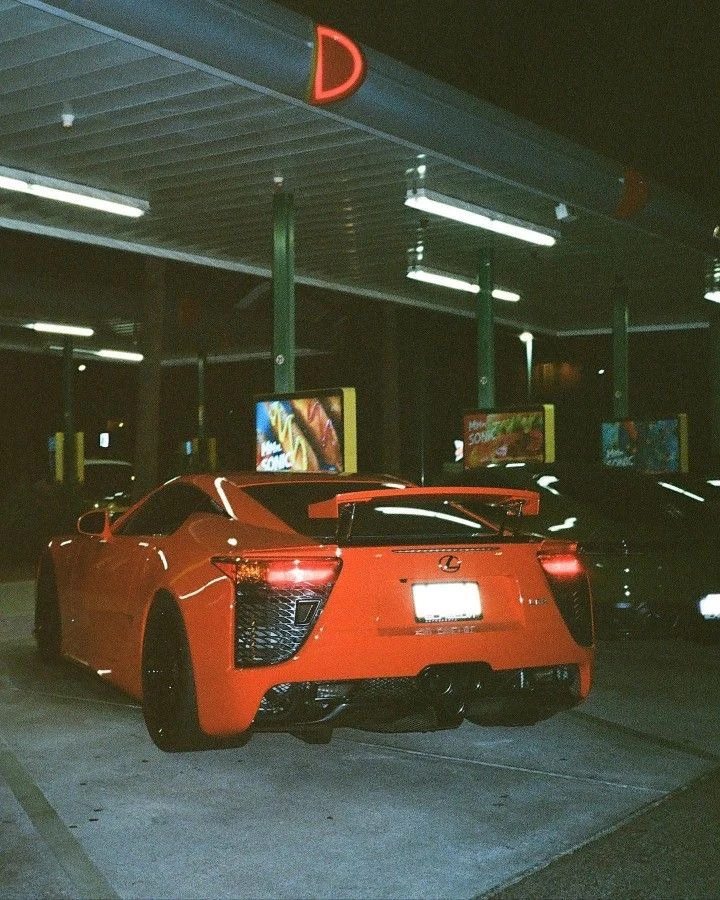 🏎 Почему Toyota сознательно потеряла деньги на Lexus LFA?