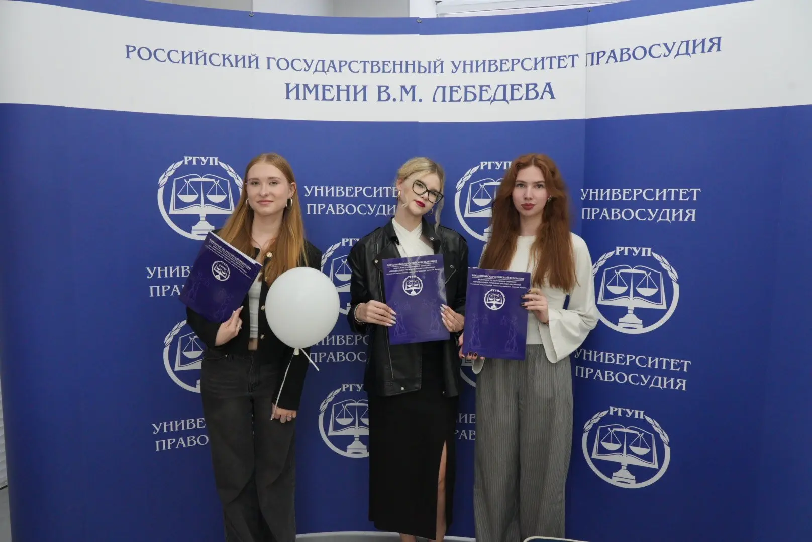 В УНИВЕРСИТЕТЕ СОСТОЯЛАСЬ ЦЕРЕМОНИЯ НАГРАЖДЕНИЯ ПОБЕДИТЕЛЕЙ И ПРИЗЕРОВ МЕЖРЕГИОНАЛЬНОЙ ОЛИМПИАДЫ ПО 