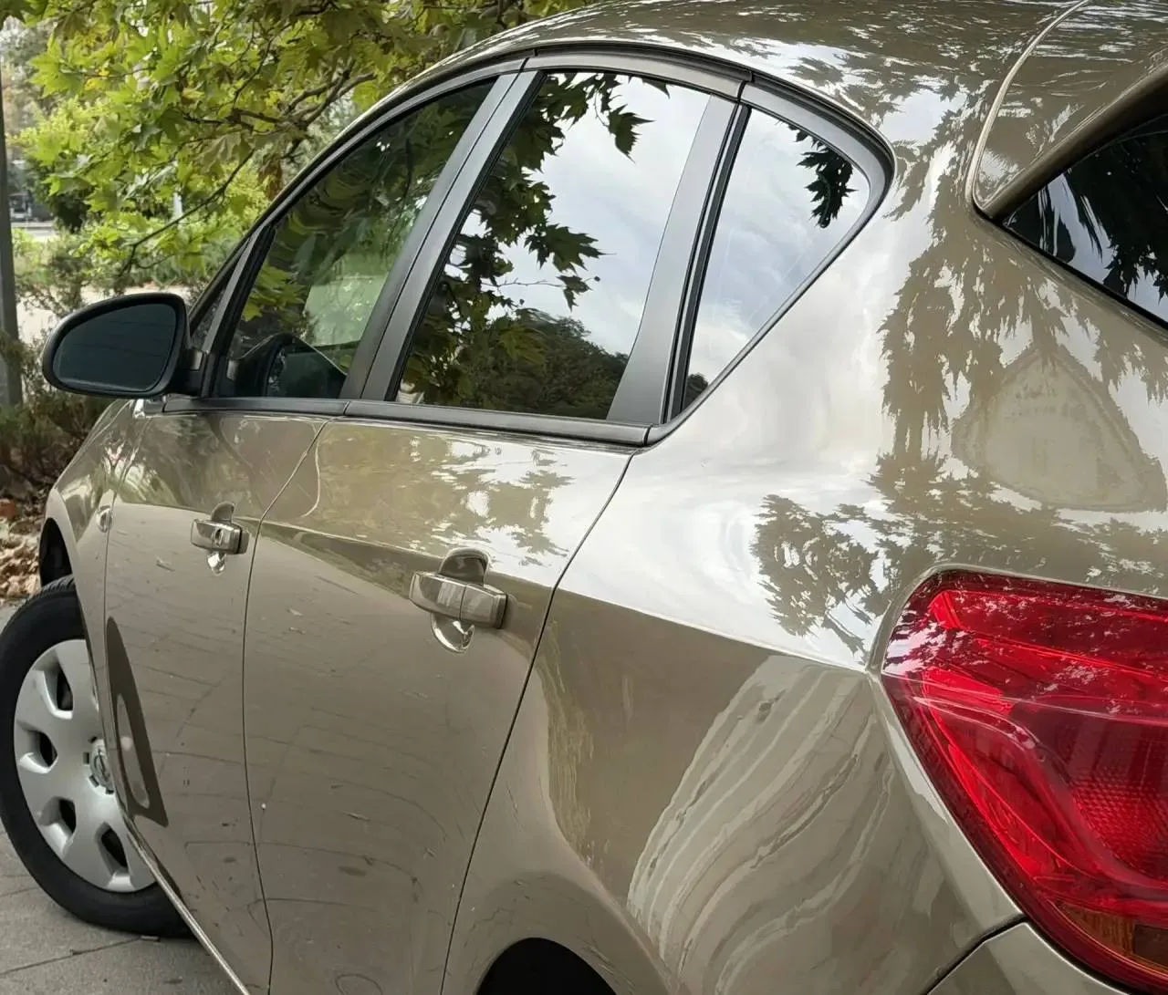 Продам Opel Astra 2014 года