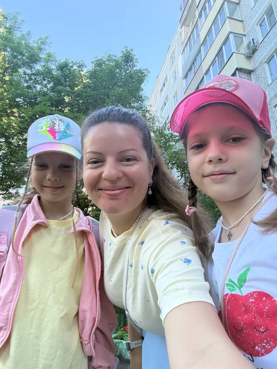 Доброе утро!🌸

Традиционная публикация. Всех отвели в сад и лагерь, настроение у всех отличное, а у