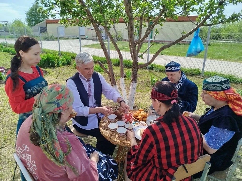 В рамках Года единства народов России в нашем учреждении проведено тематическое мероприятие. Оно не 
