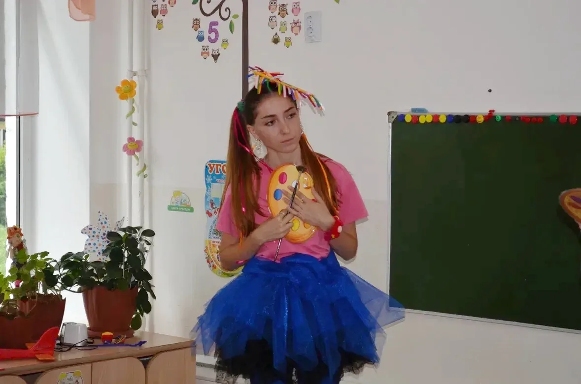 Волшебный мир детства в МБДОУ №10!  Студенты колледжа НГГТИ организовали для воспитанников детского 