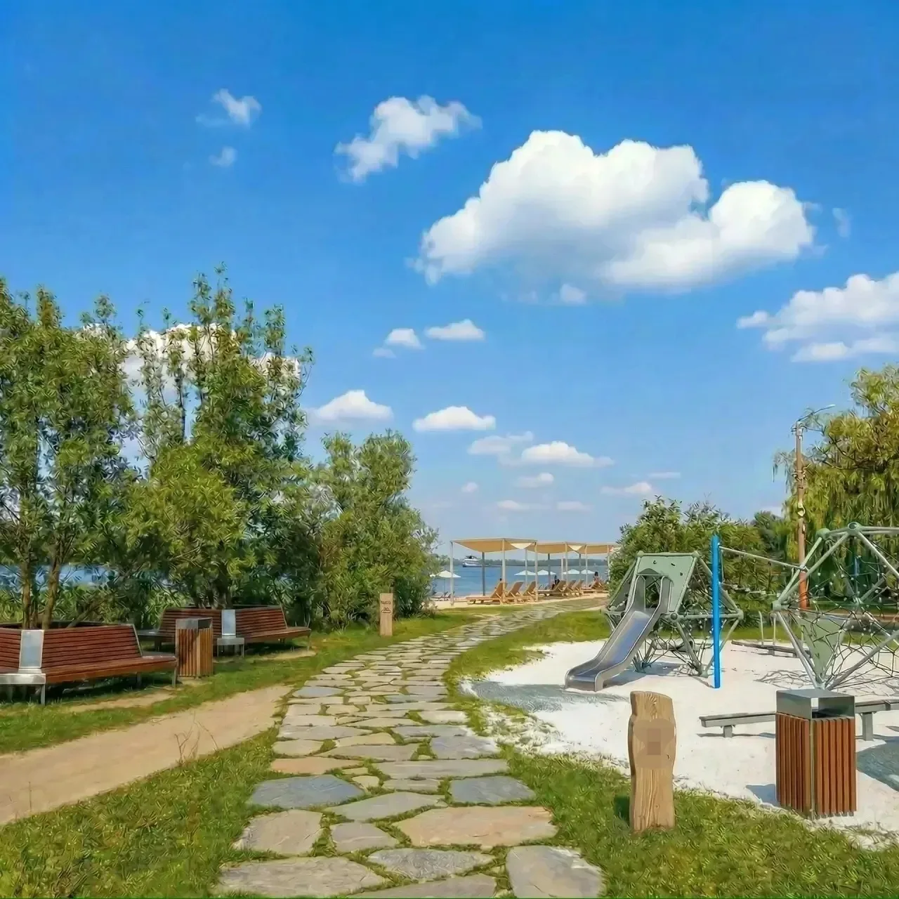 Уважаемые жители Азова и гости города!