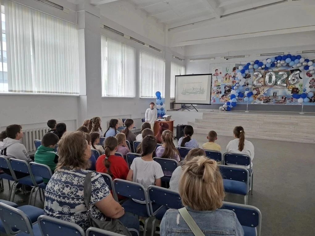 11 июня в городском лагере школы №66 состоялось мероприятие «Урал многонациональный», подготовленное