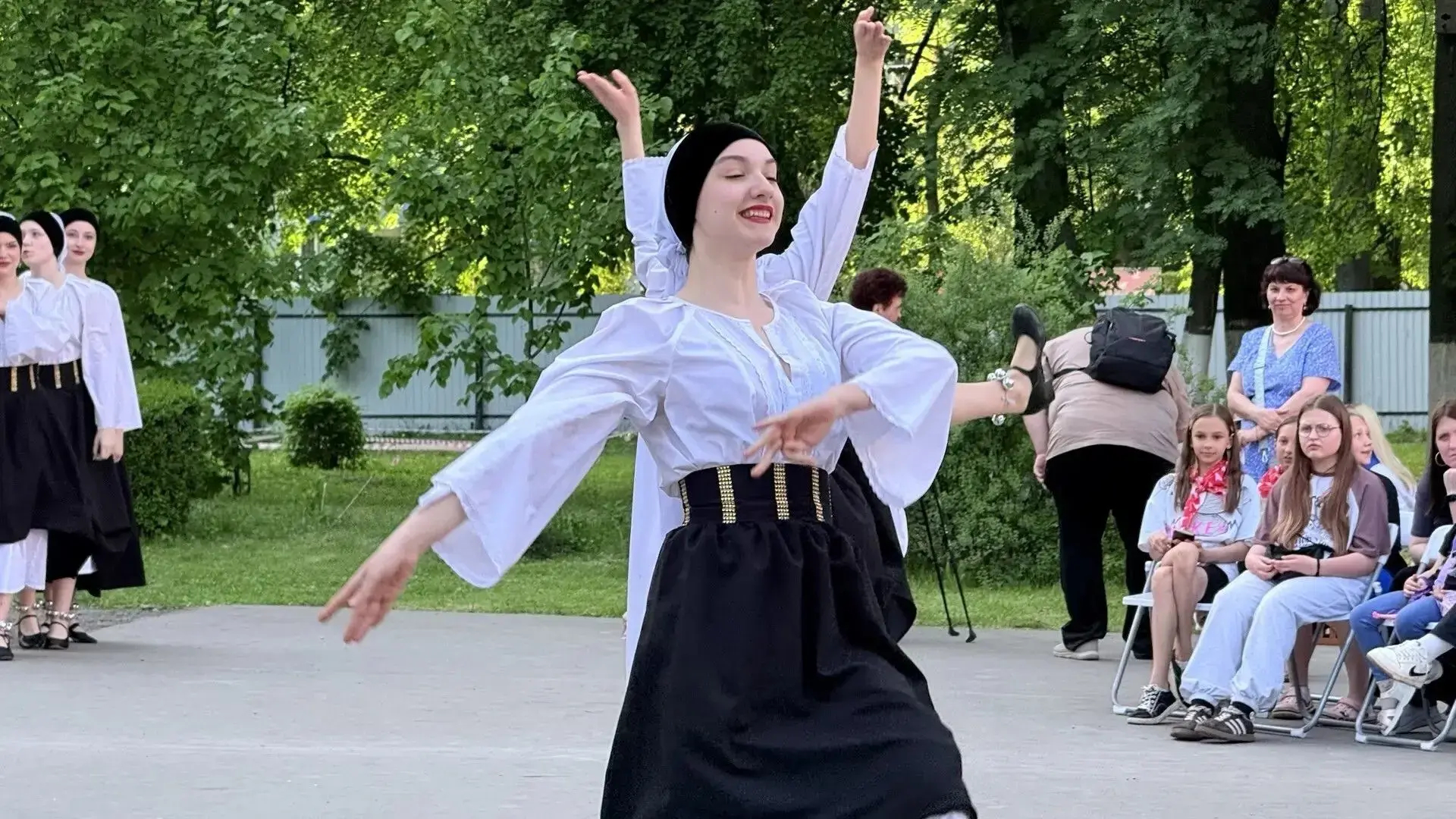 🎉 «Пионерский квартирник»: душевно, ярко, вместе!  В День детских общественных объединений у Дворца 