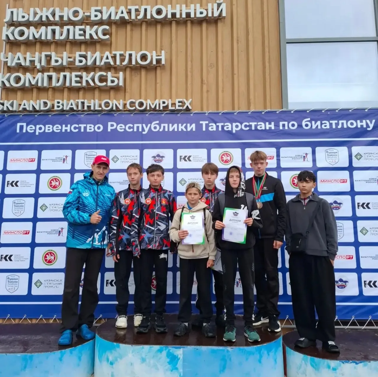 Команда биатлонистов Тукаевского района под руководством тренеров Ришата Валиева и Вене...