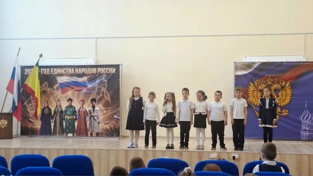 🍃 Пролетел как один миг — наш первый школьный год!