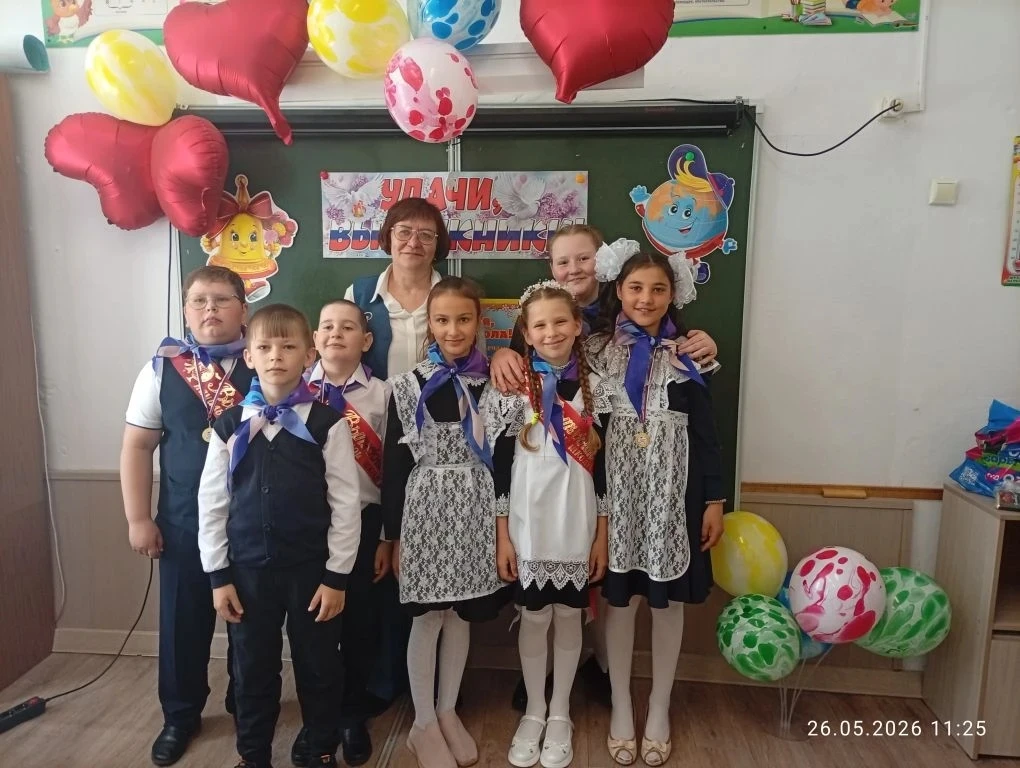 Сегодня в нашей школе прошло еще одно трогательное  мероприятие-наши четвероклассники п...