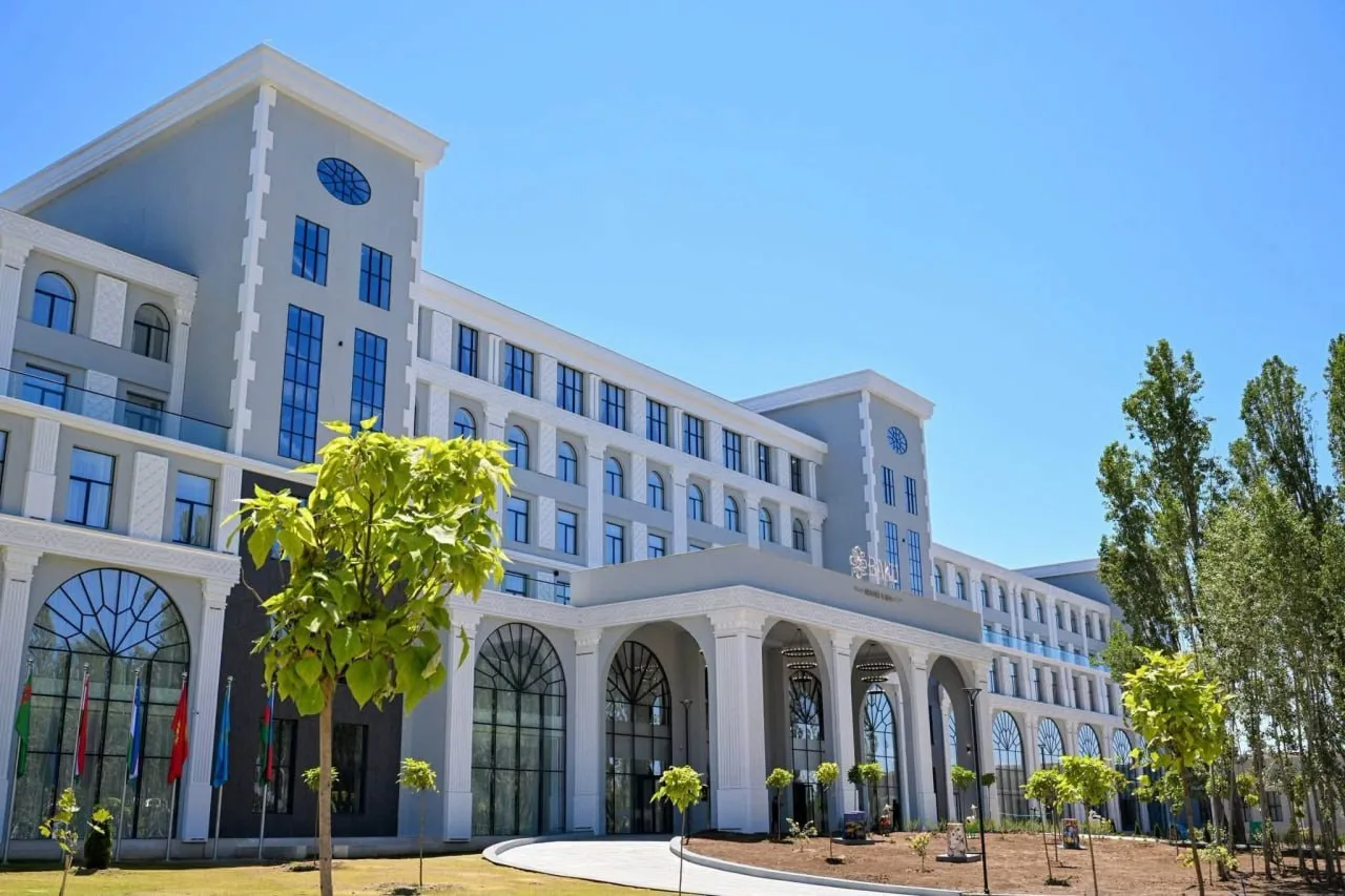 🇦🇿🇰🇬 На берегу озера Иссык-Куль в Кыргызстане открылся  отель "Baku Resort & Spa".