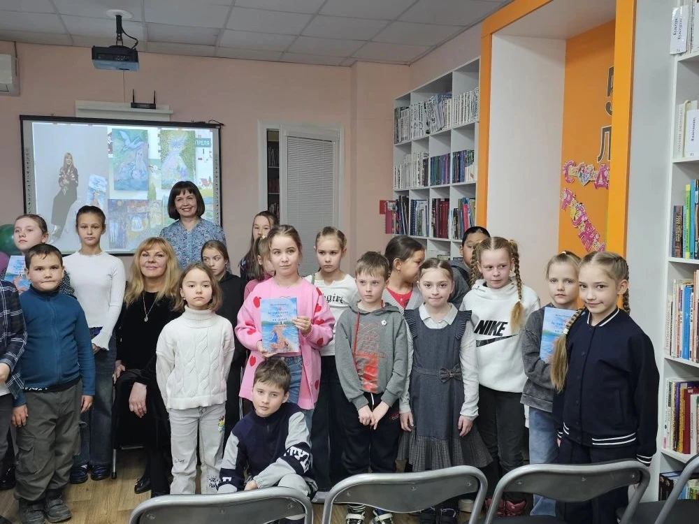 ОТКРЫТИЕ НЕДЕЛИ ДЕТСКОЙ КНИГИ💫   📚 В дни весенних каникул 29 марта, гимназисты  начальных классов по