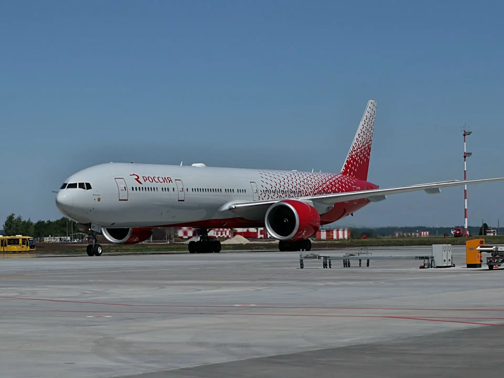 ✈ Пилота Boeing 777 пытались ослепить зелёным лазером над Самарской областью