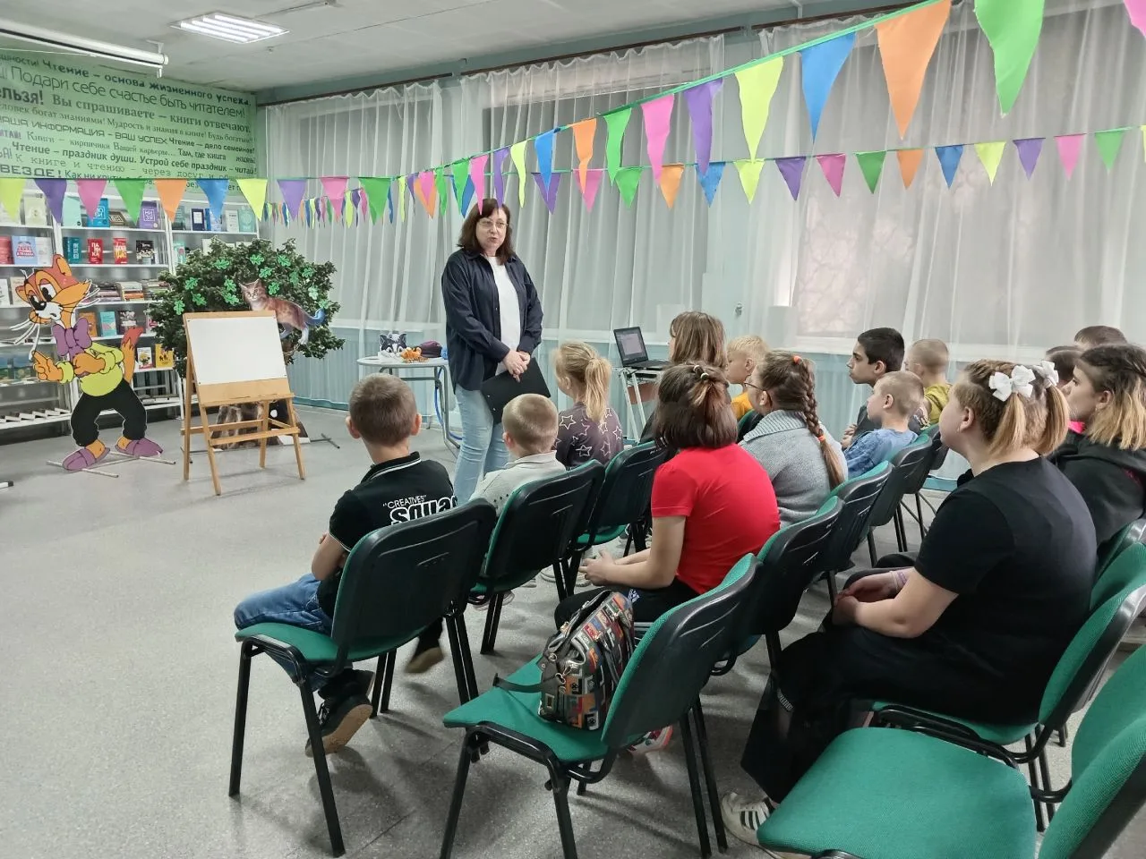 ✅ 4 июня воспитанники школы-интерната посетили библиотеку им. Бондаренко, где для них было проведено