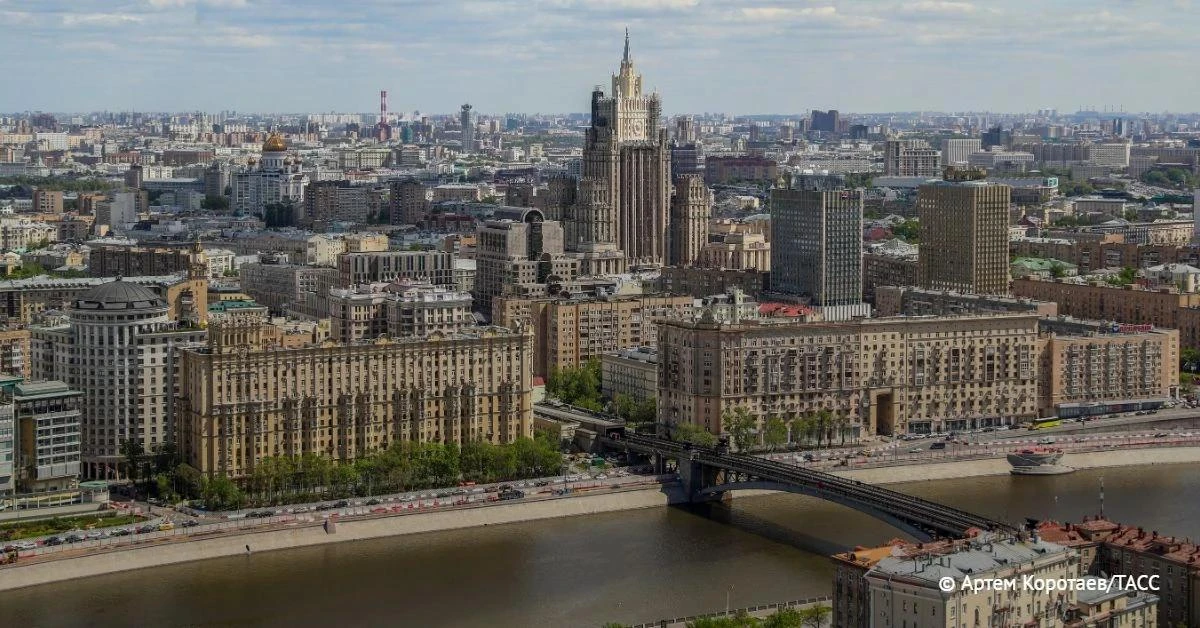 Продажи кладовок и машино-мест в Москве в августе снизились на 25% и 22,2% за год соотв...