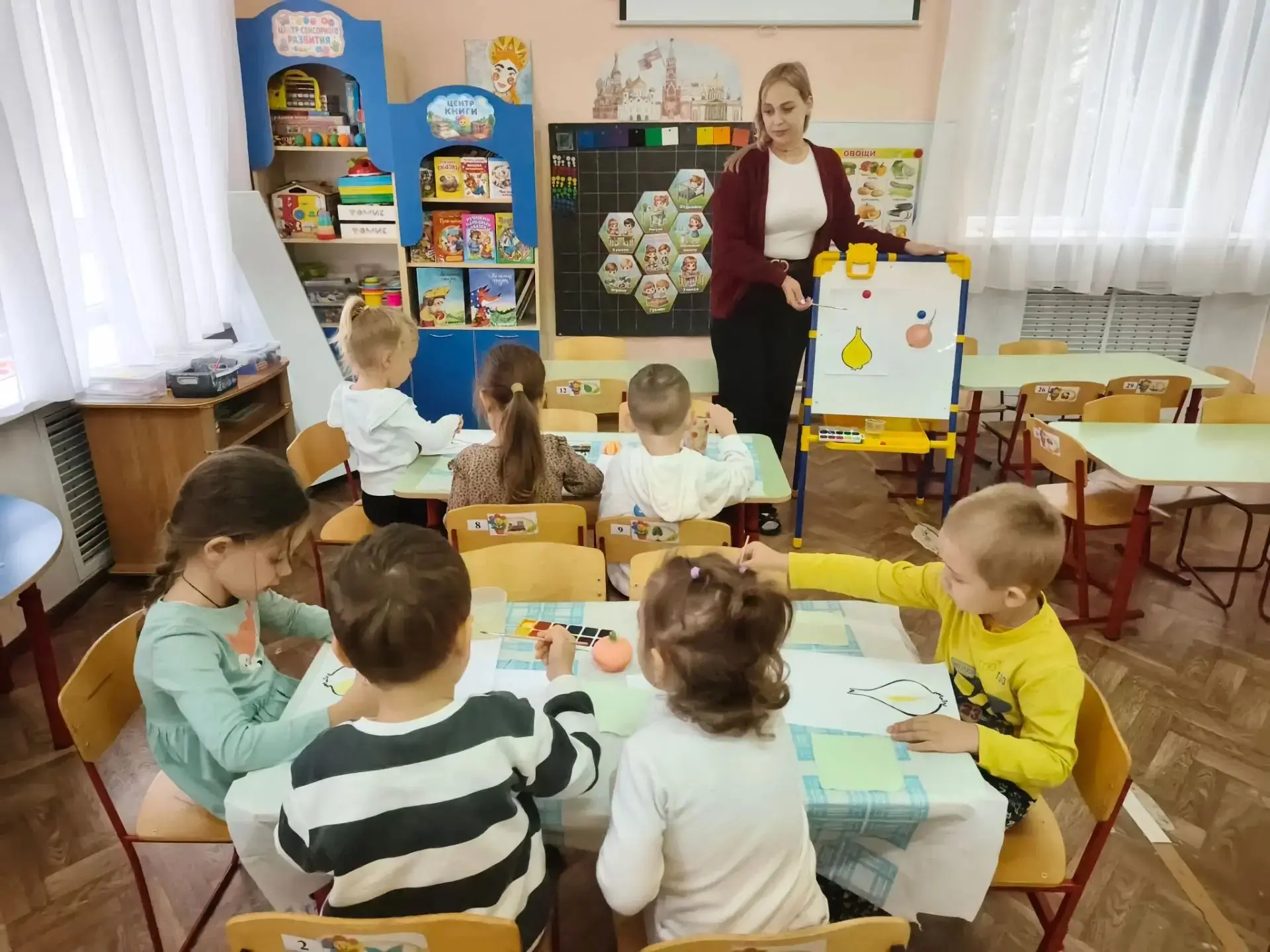 Рисование на тему «Овощи» в средней группе "Семицветик" — отличная возможность познаком...